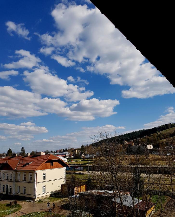 Art Apartament Ustrzyki Dolne Exterior photo